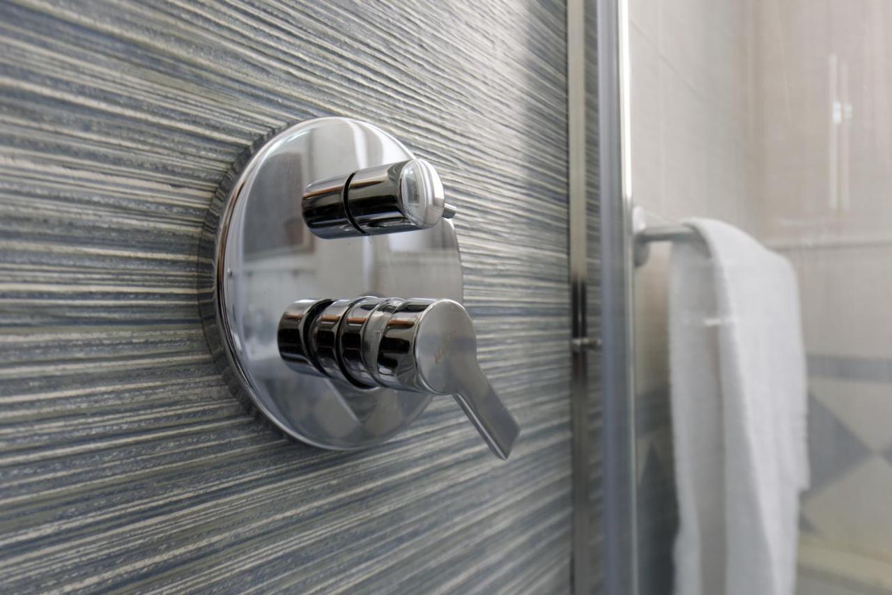 Camera Singola con Bagno Privato